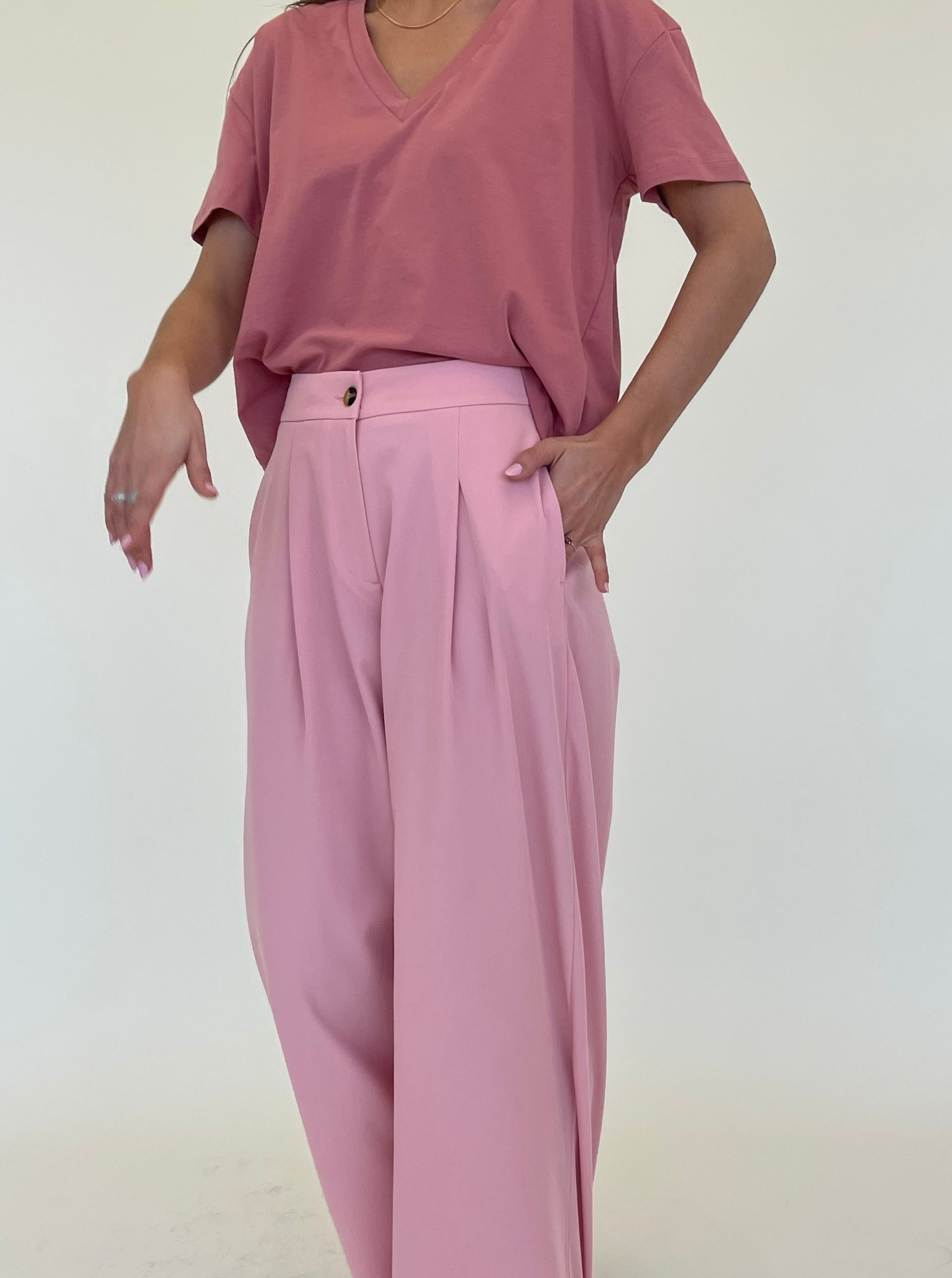 LOGANBLUSH LIVTHELABEL