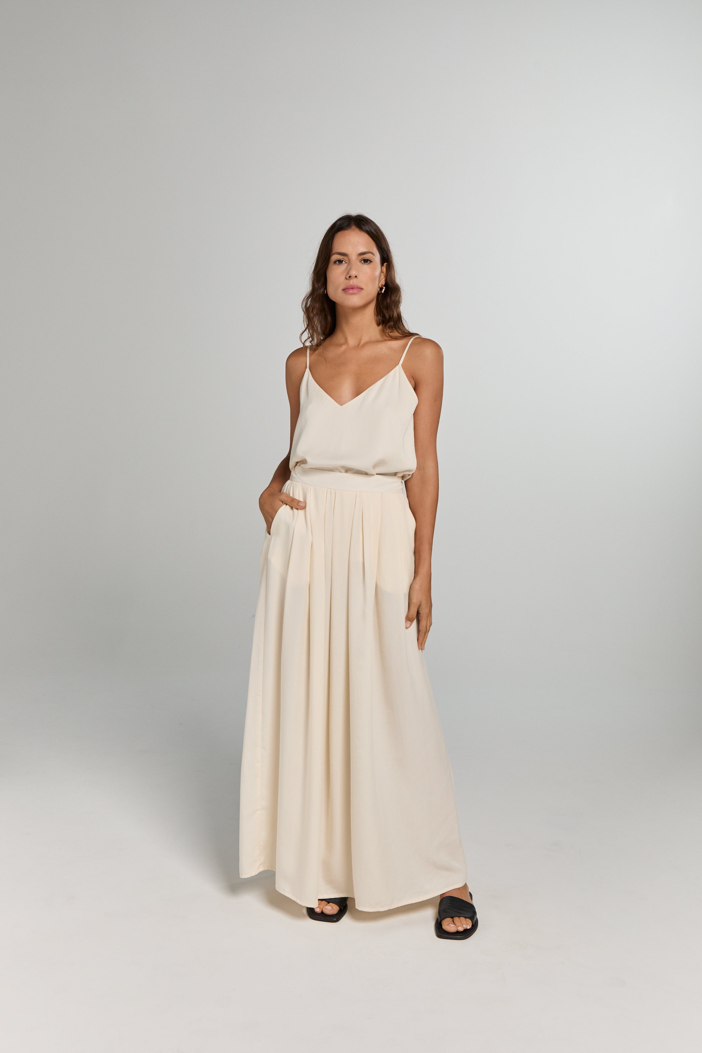 ◇LENINA◇ JAZMINE wool lap skirt_beige LUANA SKIRT | ECRU – LIVTHELABEL