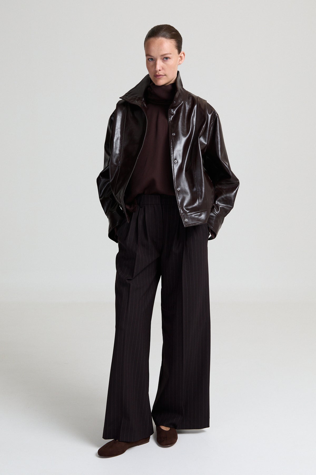 LOOK 44