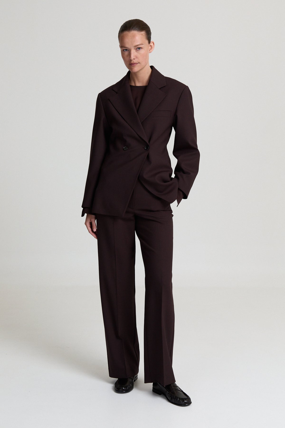 LOOK 52