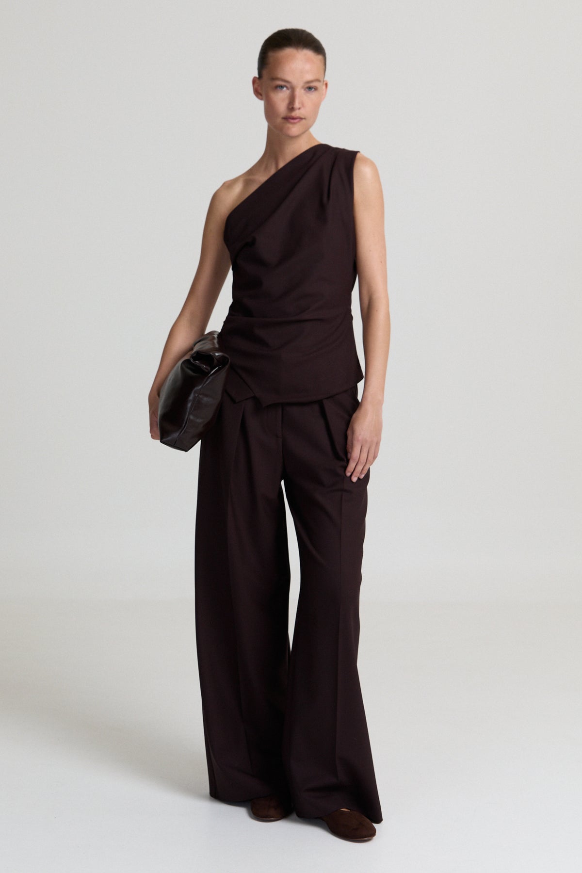 LOOK 54