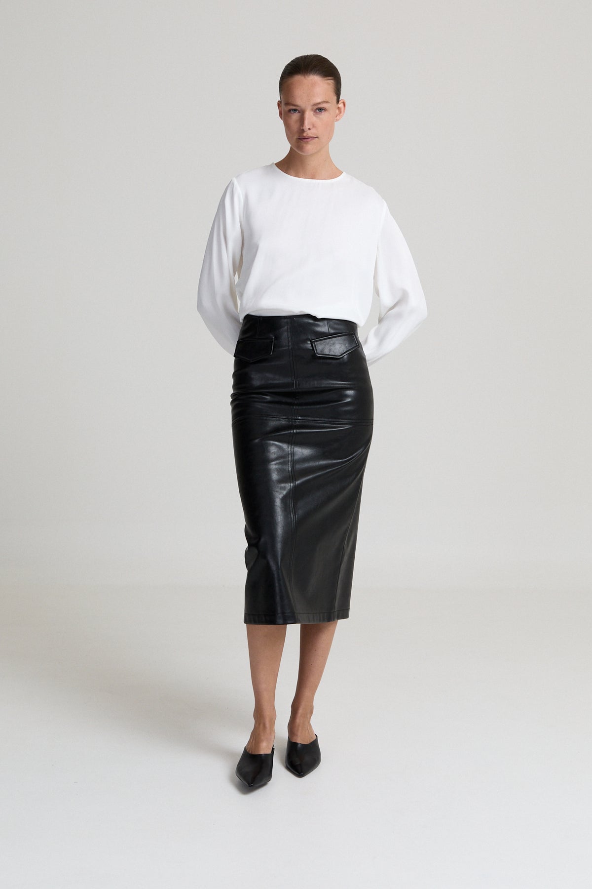LOOK 75